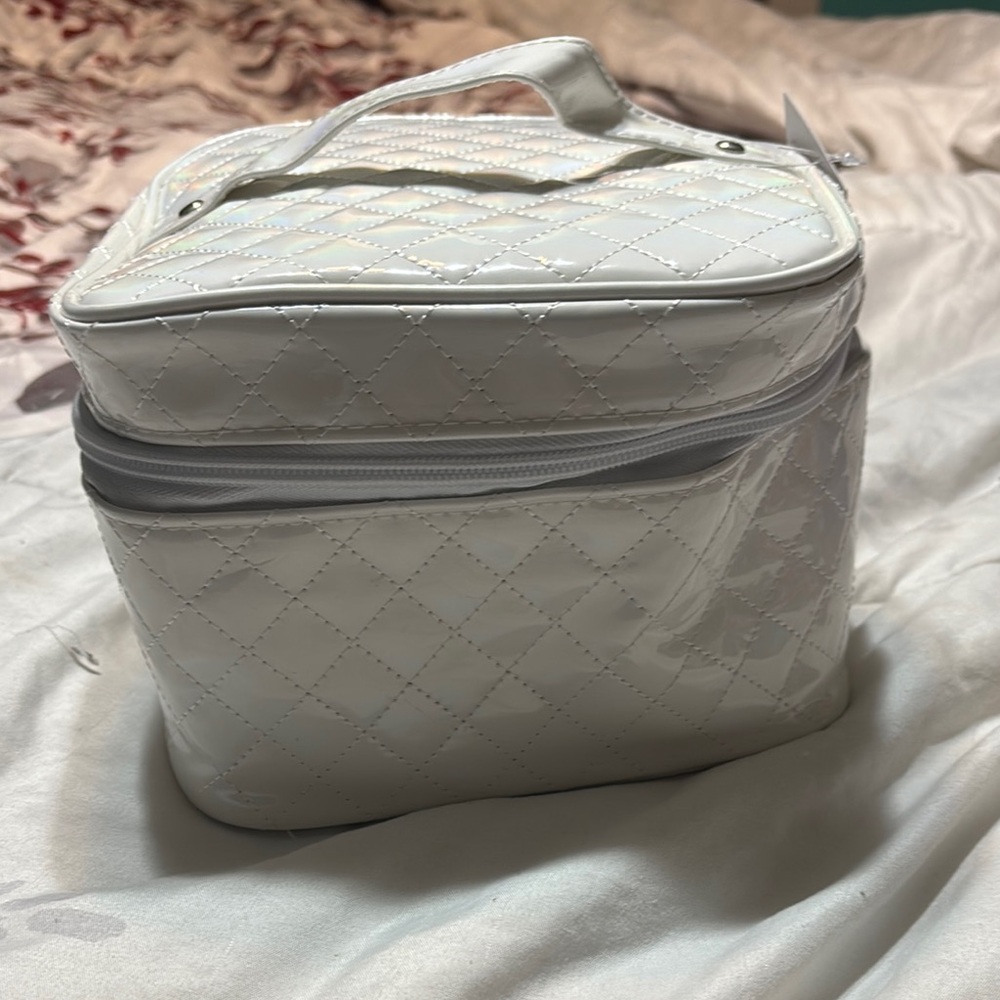 Elegant White Quilted Women's Bag